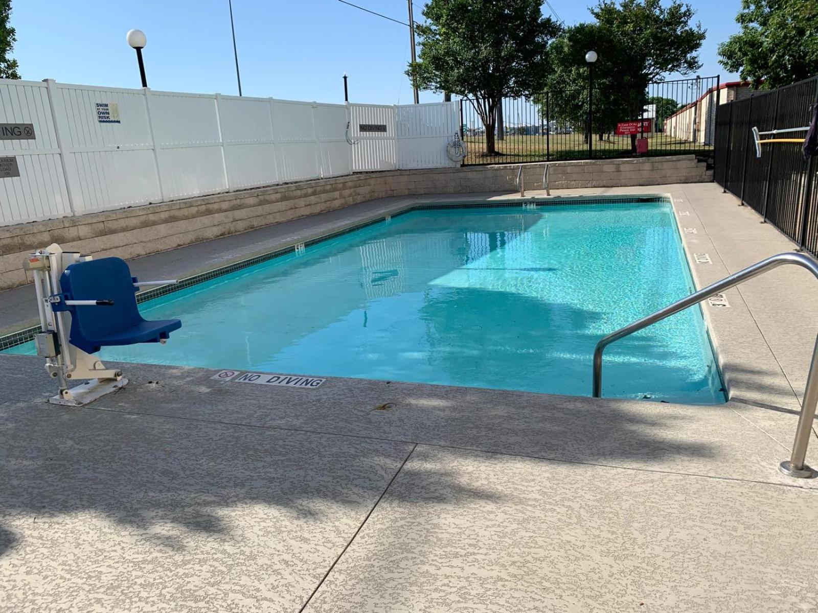 Country Inn & Suites By Radisson, Austin North Pflugerville , Tx راوند روك المظهر الخارجي الصورة